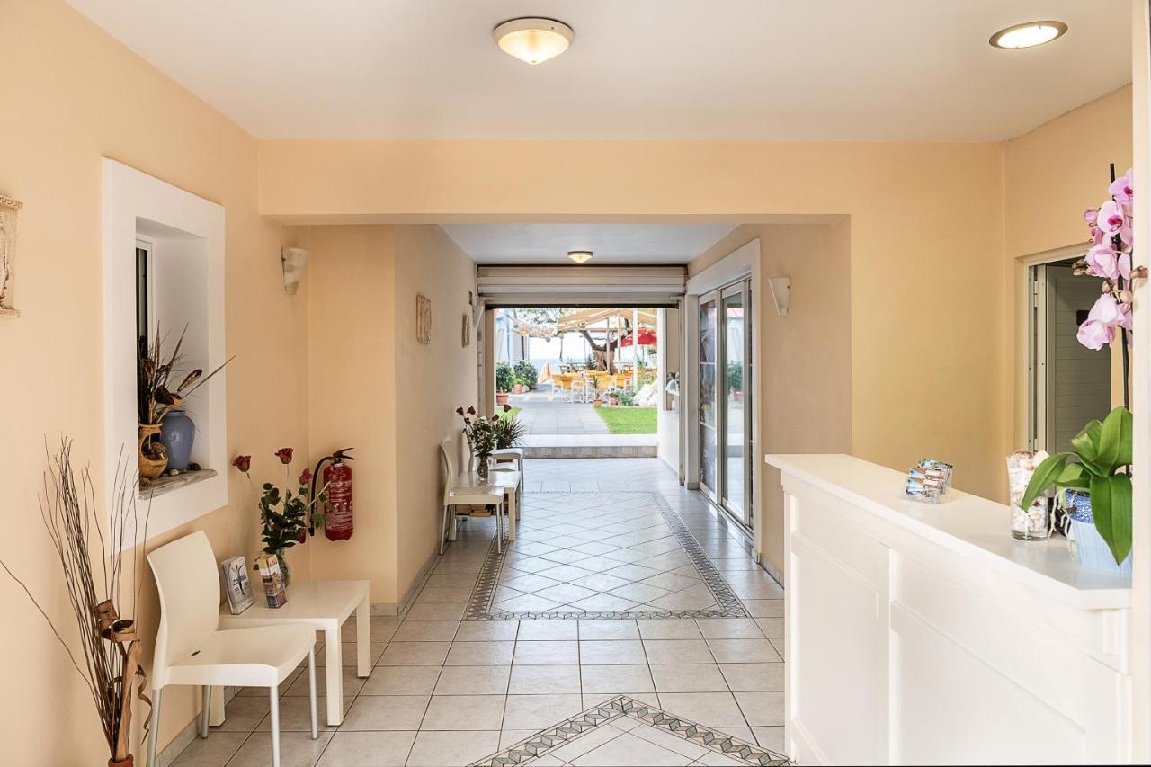 Angela Beach Aparthotel Platanias  Exterior photo